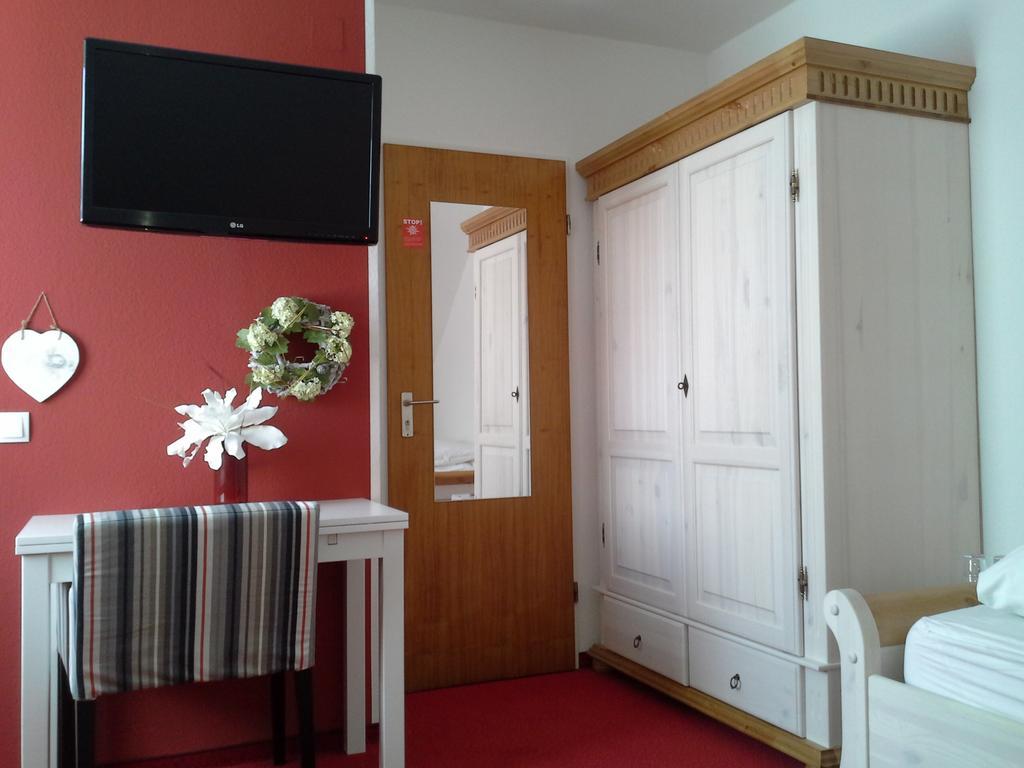 Haus Mariandl Hotel Düsseldorf Szoba fotó