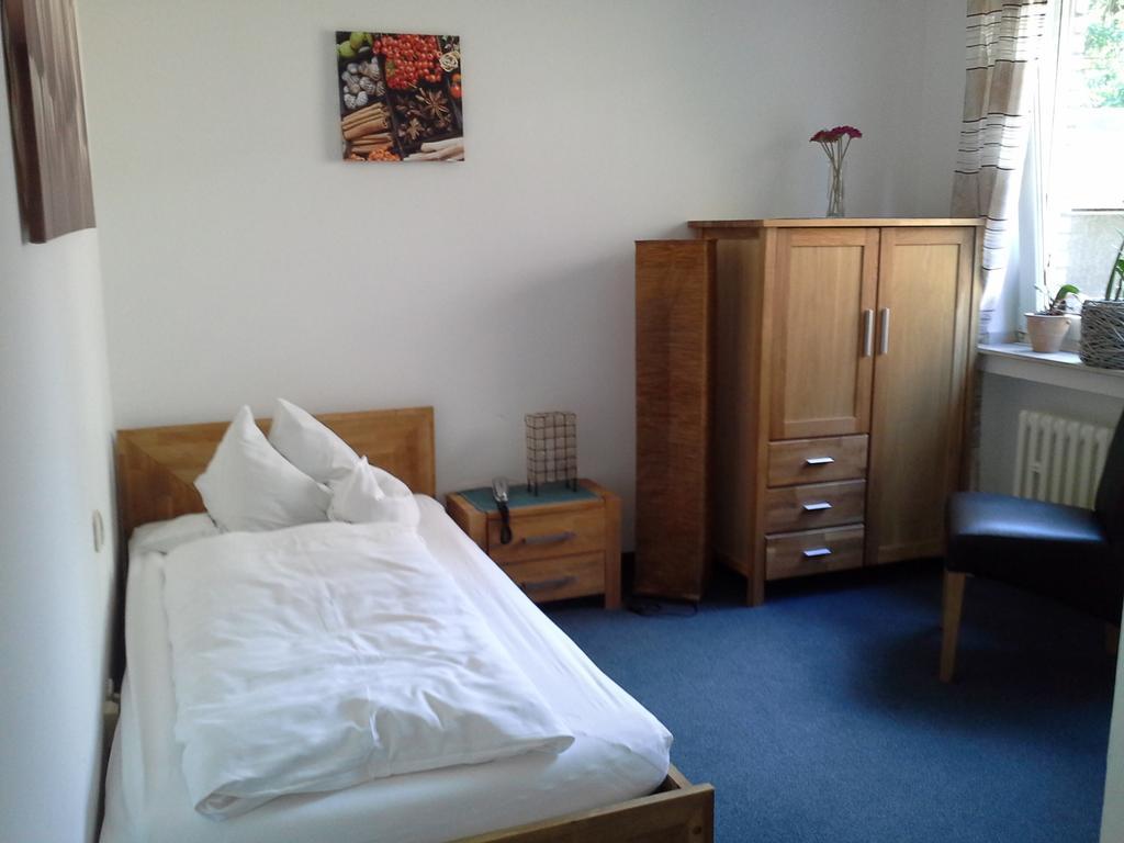 Haus Mariandl Hotel Düsseldorf Szoba fotó