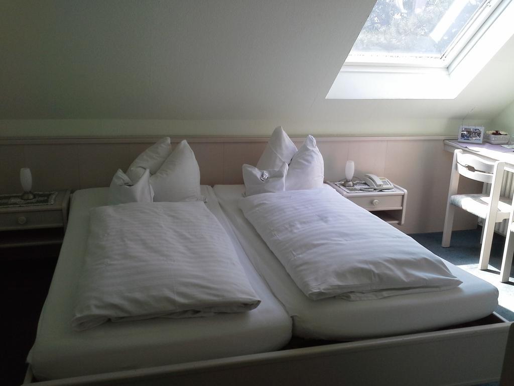 Haus Mariandl Hotel Düsseldorf Szoba fotó